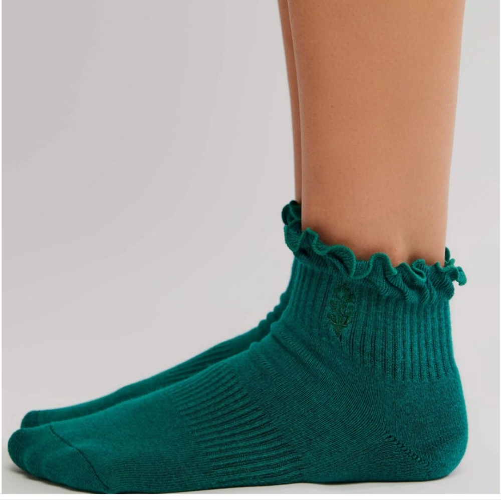 FP Movement Classic Ruffle Socks - Picture 3 of 3